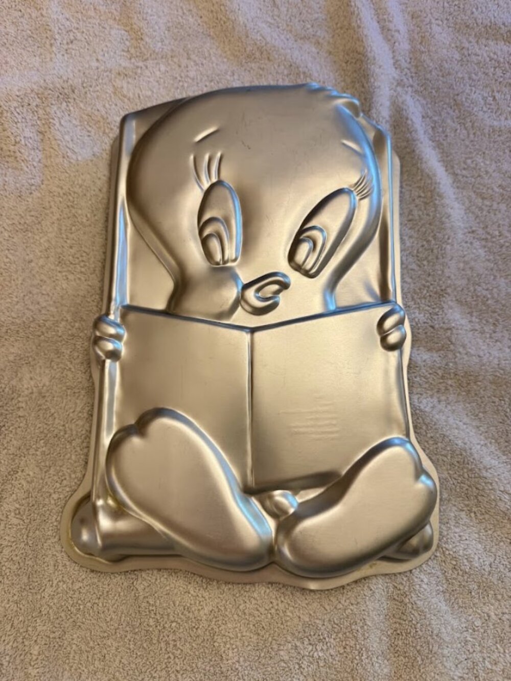 Vintage 1979 Wilson Tweety Bird Cake Pan #502-7687